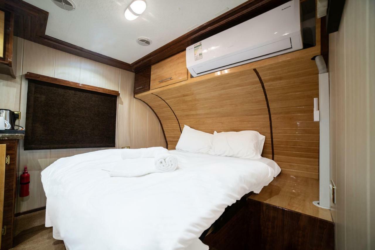 Caravana Beach Resort Al Zorah Ajman Esterno foto